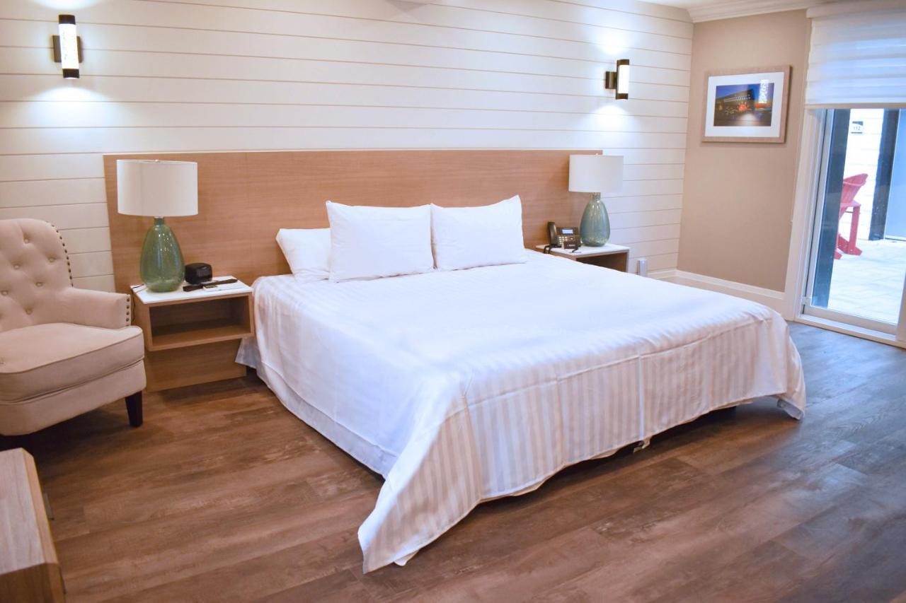Colonial Hotel & Suites Гранд Бенд Екстериор снимка