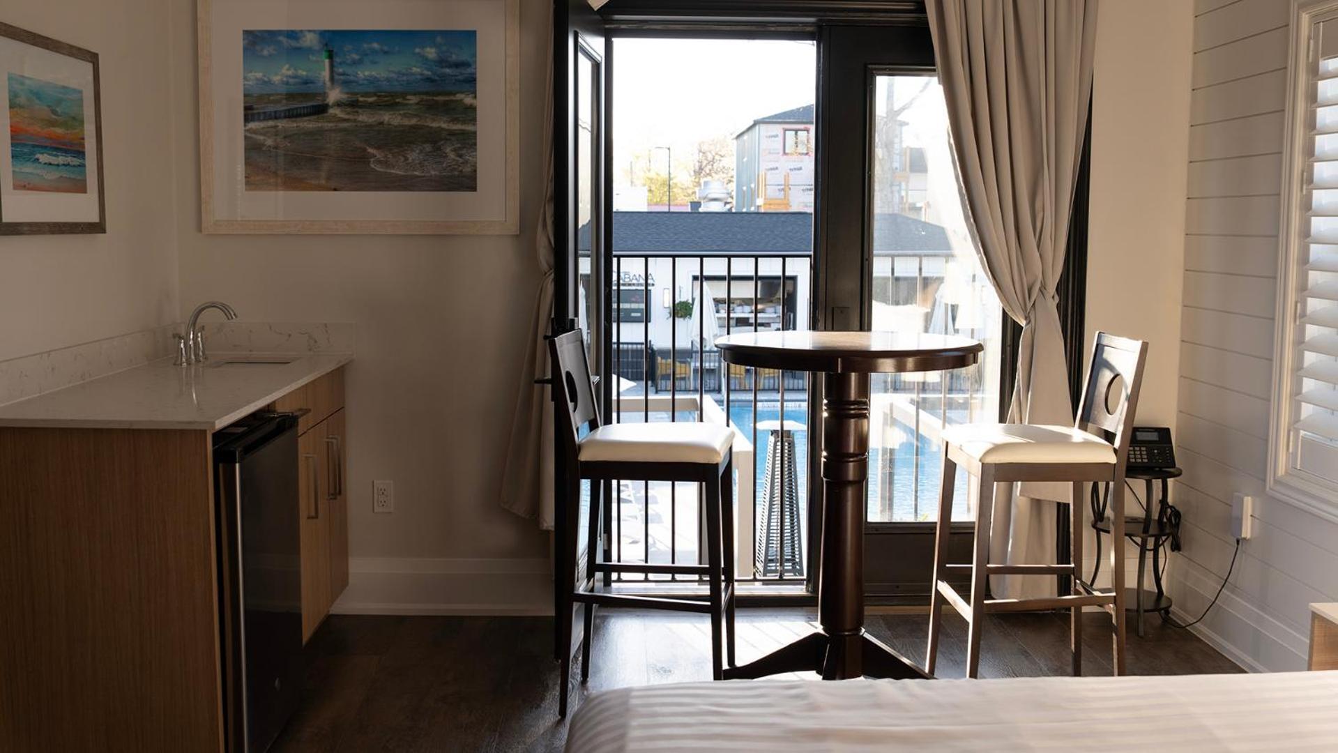 Colonial Hotel & Suites Гранд Бенд Екстериор снимка